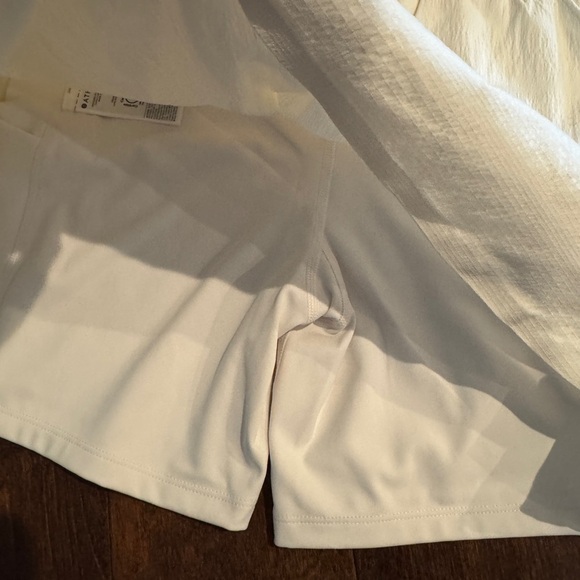 Athleta White Athletic Shorts Lightweight Comfort - Picture 7 of 10